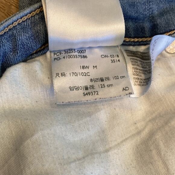 Levi's Women's 711 Skinny Not Now Distressed Mid- Rise Plus Size Jeans Size 18W - Picture 11 of 11